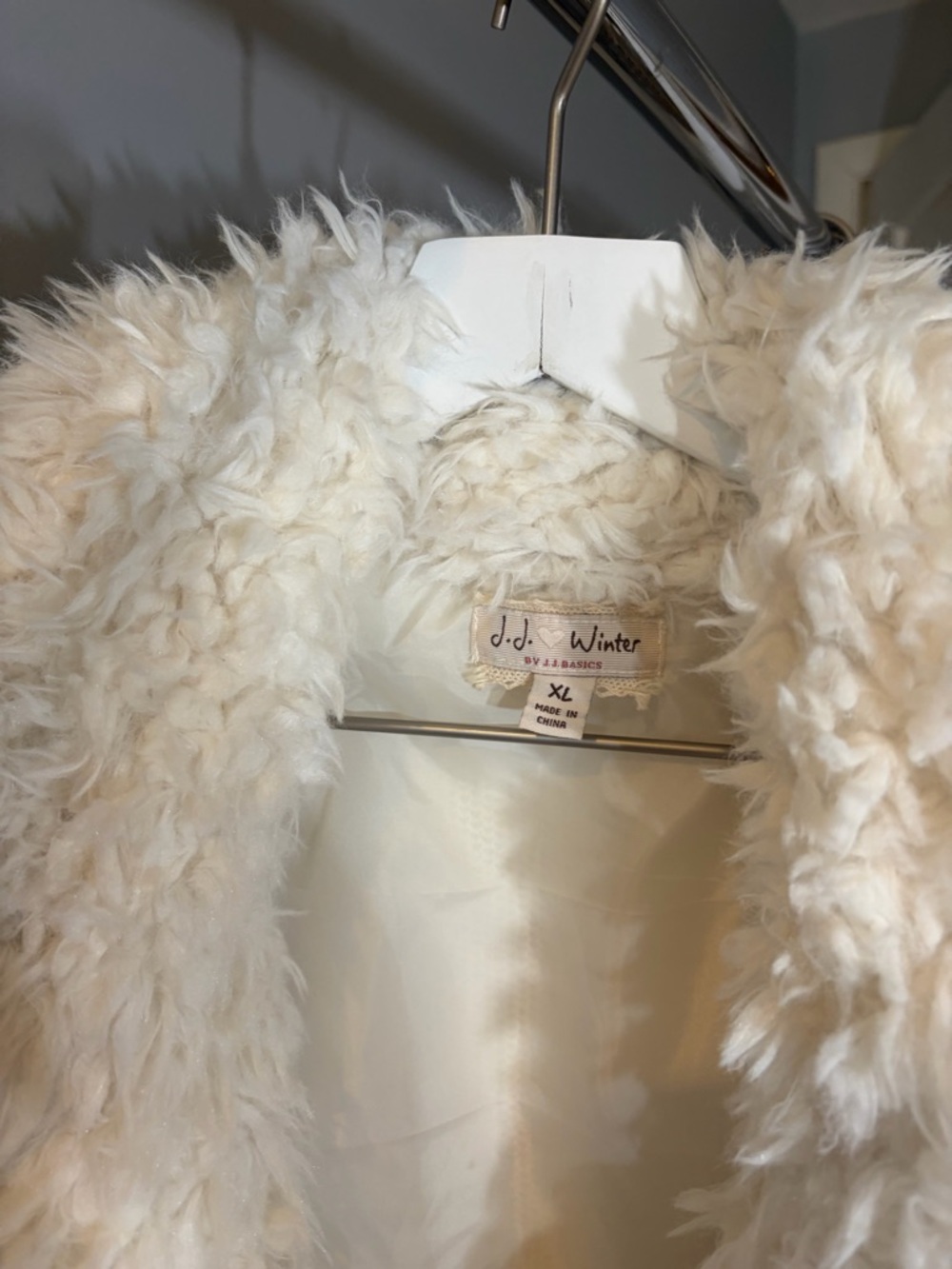 Cozy Cream Faux Fur Teddy Jacket Vest - Open Front - Picture 7 of 10